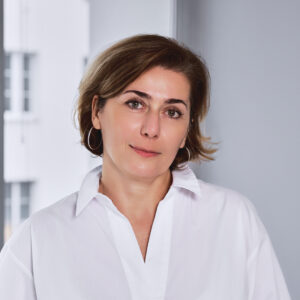 dr Magdalena Pakosińska-Parys